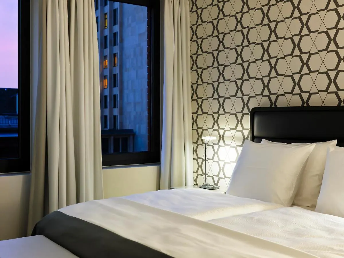 ****  Hotel H10 Berlin Ku'Damm Alemania
