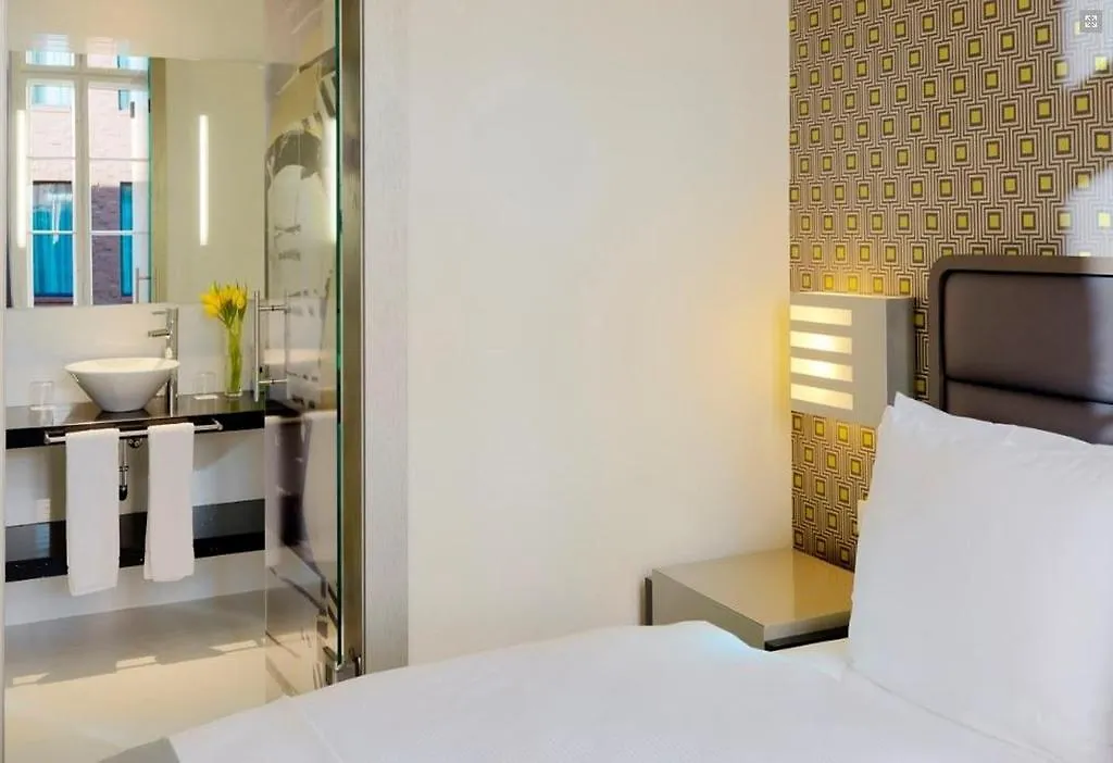 H10 Berlin Ku'Damm Hotel